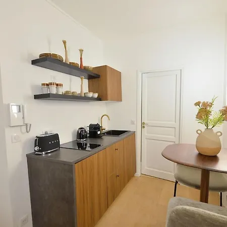 Bright And - Apartamento