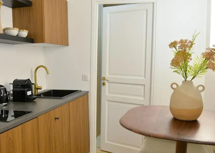 Apartment Bright And -