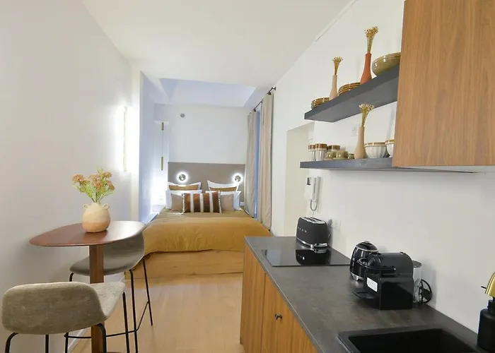 Apartman Bright And -